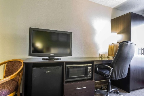 Sleep Inn Airport image 13