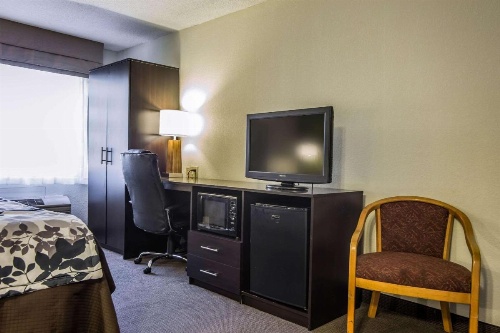 Sleep Inn Airport image 17