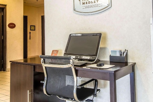 Sleep Inn Airport image 9